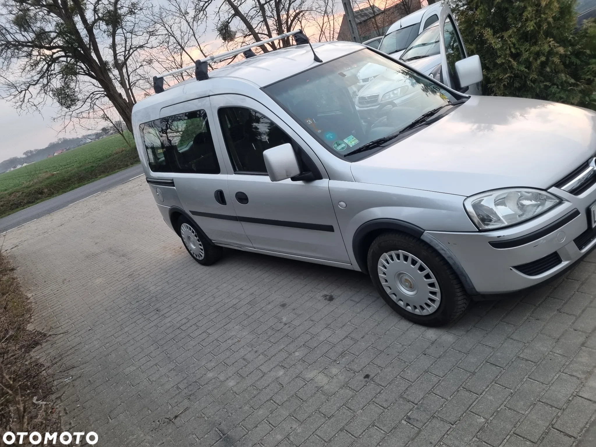 Opel Combo Tour 1.6 CNG Cosmo - 17