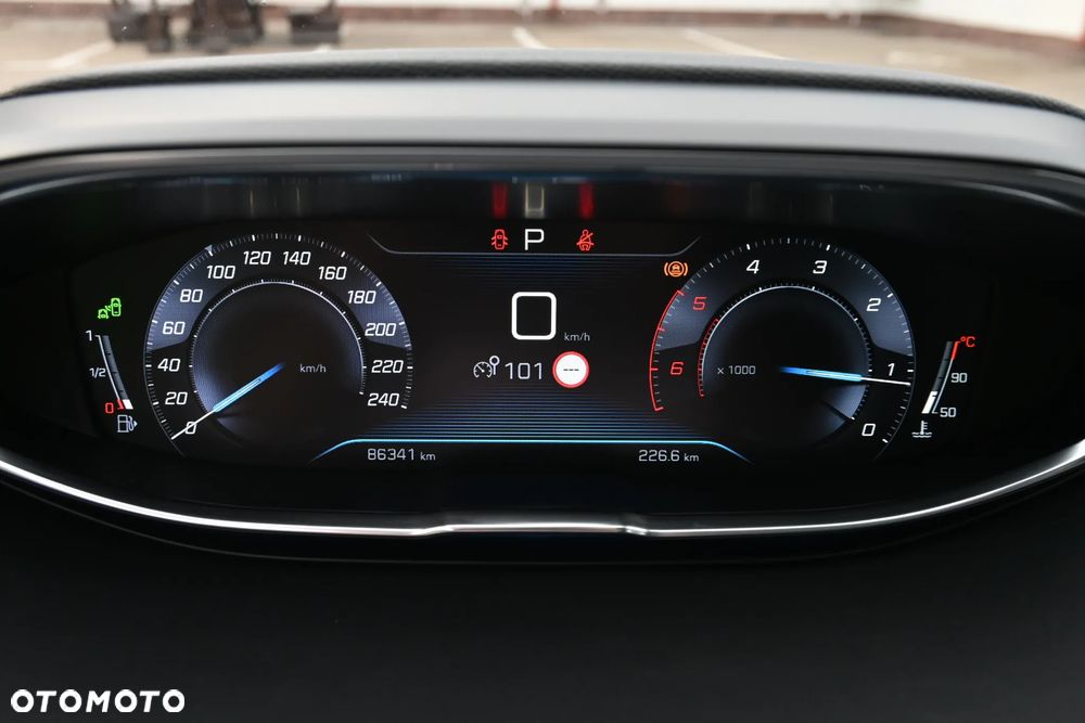 Peugeot 5008 2.0 BlueHDI GT S&S EAT8 - 39