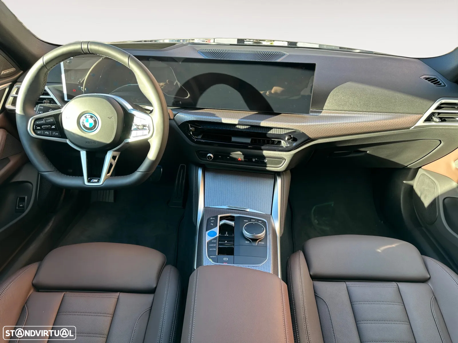 BMW i4 eDrive40 Desportiva M - 11