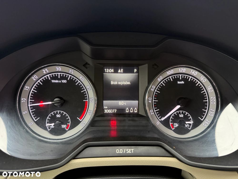 Skoda Octavia 2.0 TDI 4x4 Elegance DSG - 16