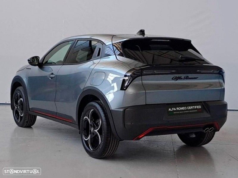 Alfa Romeo Junior 1.2 Speciale eDCT6 - 6
