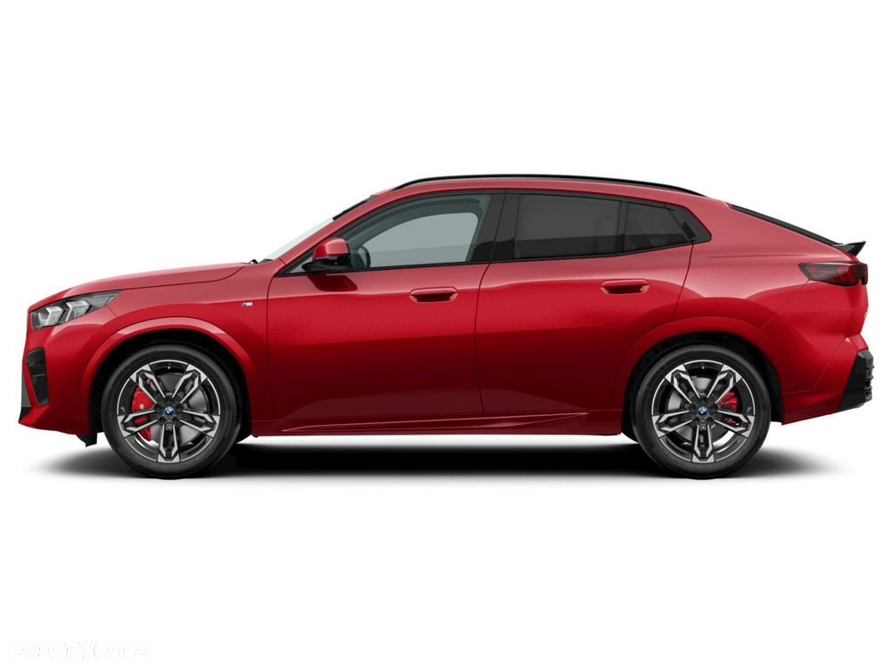 BMW iX2 xDrive30 66.5kWh M Sport - 3