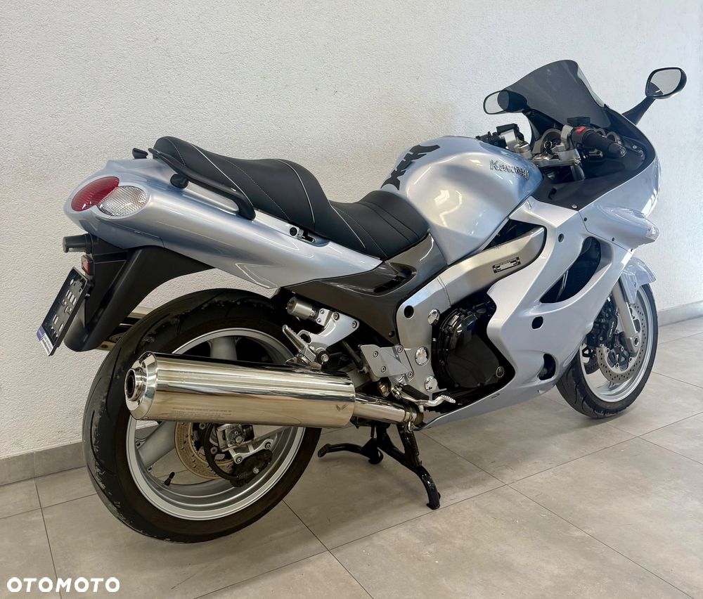 Kawasaki ZZR - 6
