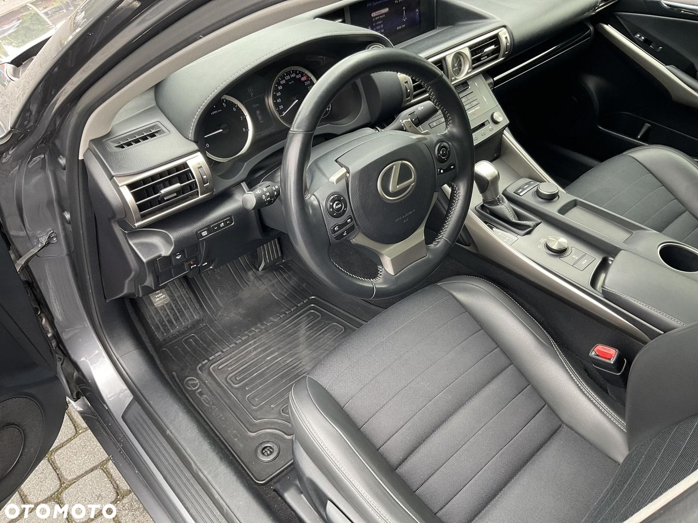 Lexus IS 250 Elite - 12