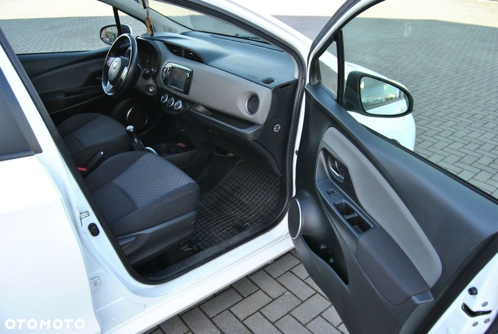 Toyota Yaris - 17