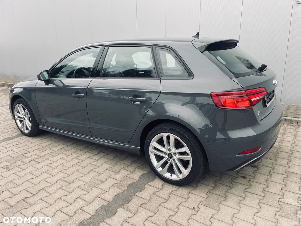 Audi A3 Sportback - 6