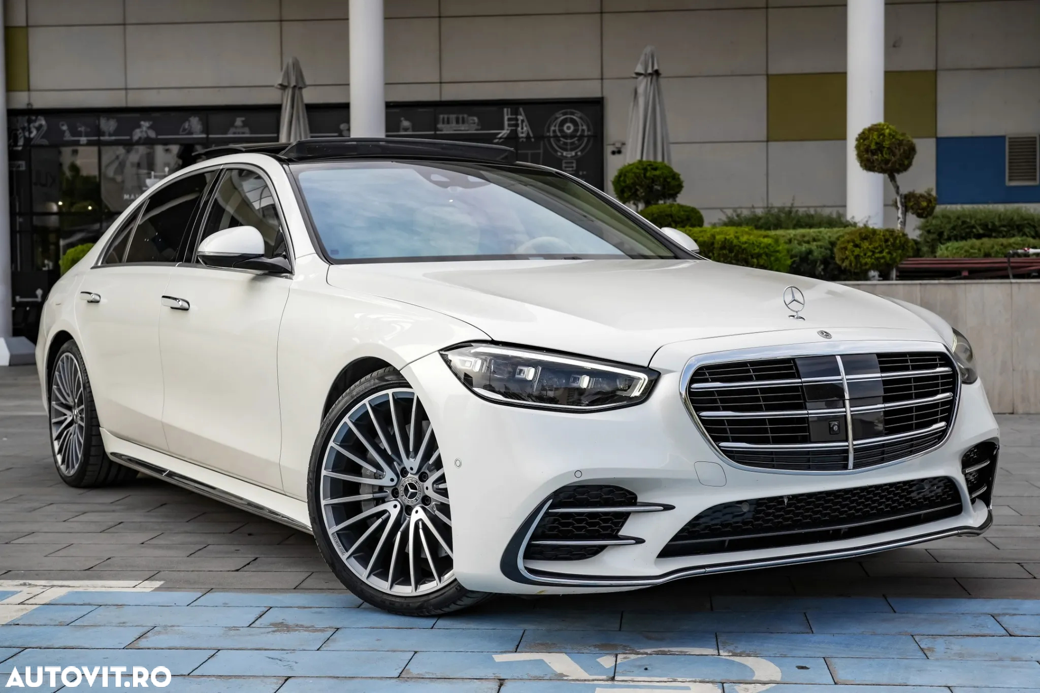 Mercedes-Benz S 580 4MATIC MHEV Long Aut. - 11