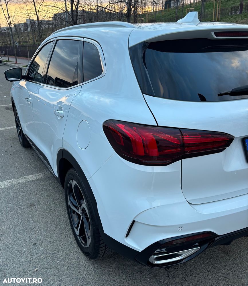 MG HS 1.5 T-GDi 7DCT Exclusive - 8