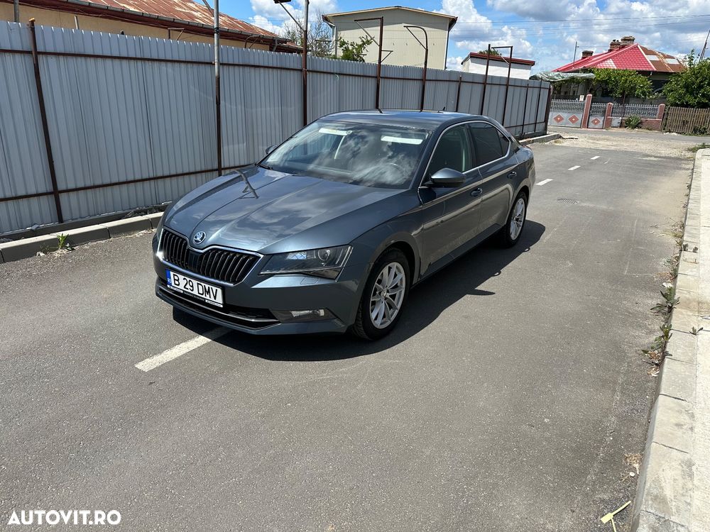 Skoda Superb 2.0 TDI DSG Style - 7
