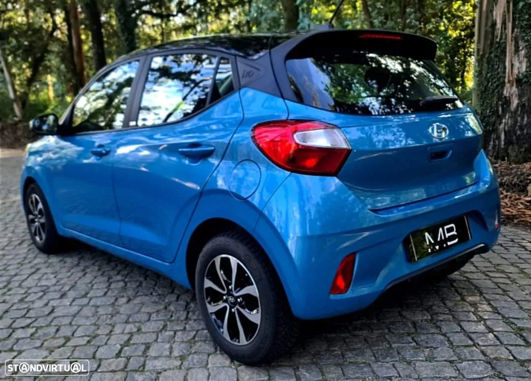 Hyundai i10 1.0 Fifa World Cup Edition - 8
