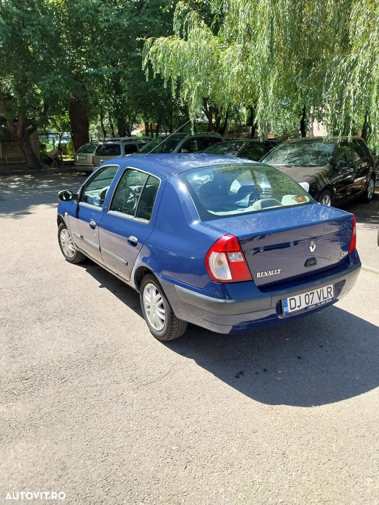 Renault Symbol - 8