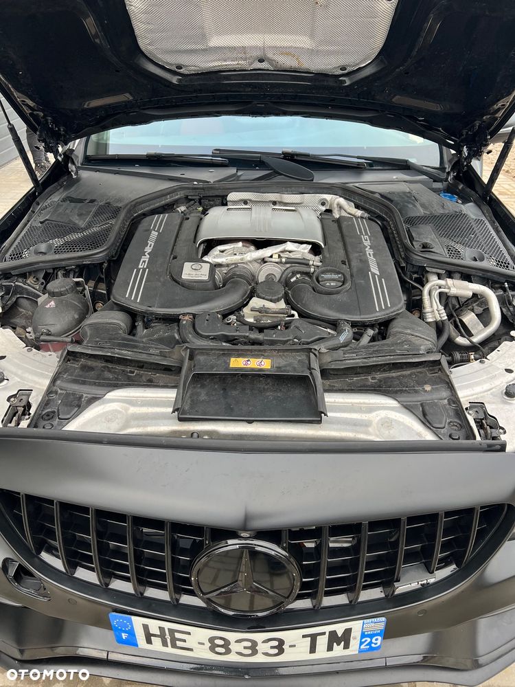 Mercedes-Benz Klasa C AMG 63 S - 16