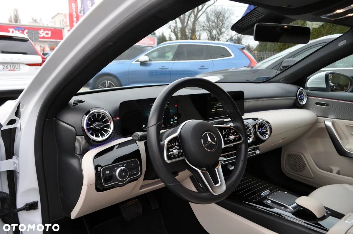 Mercedes-Benz Klasa A 250 e PHEV Progressive 8G-DCT - 16