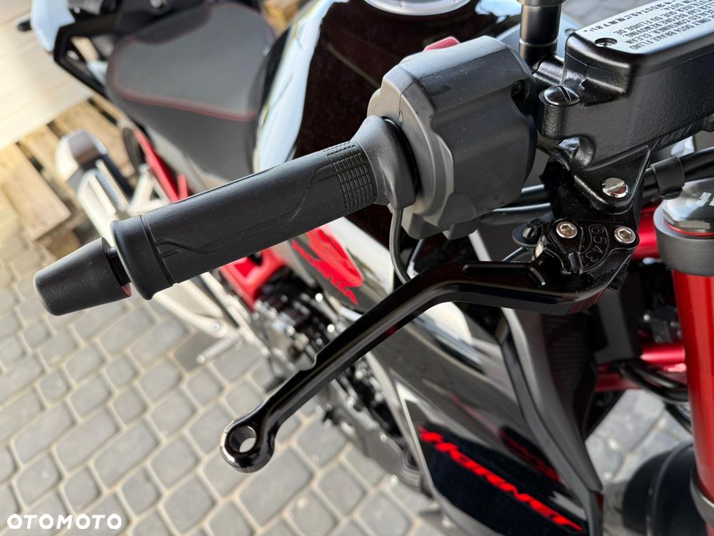 Honda Hornet - 7