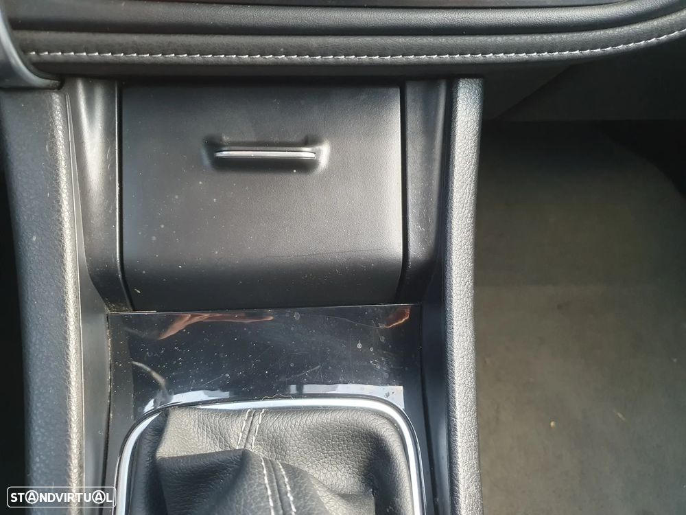 Toyota Auris Touring Sports 1.4 D-4D Comfort+Pack Sport - 36