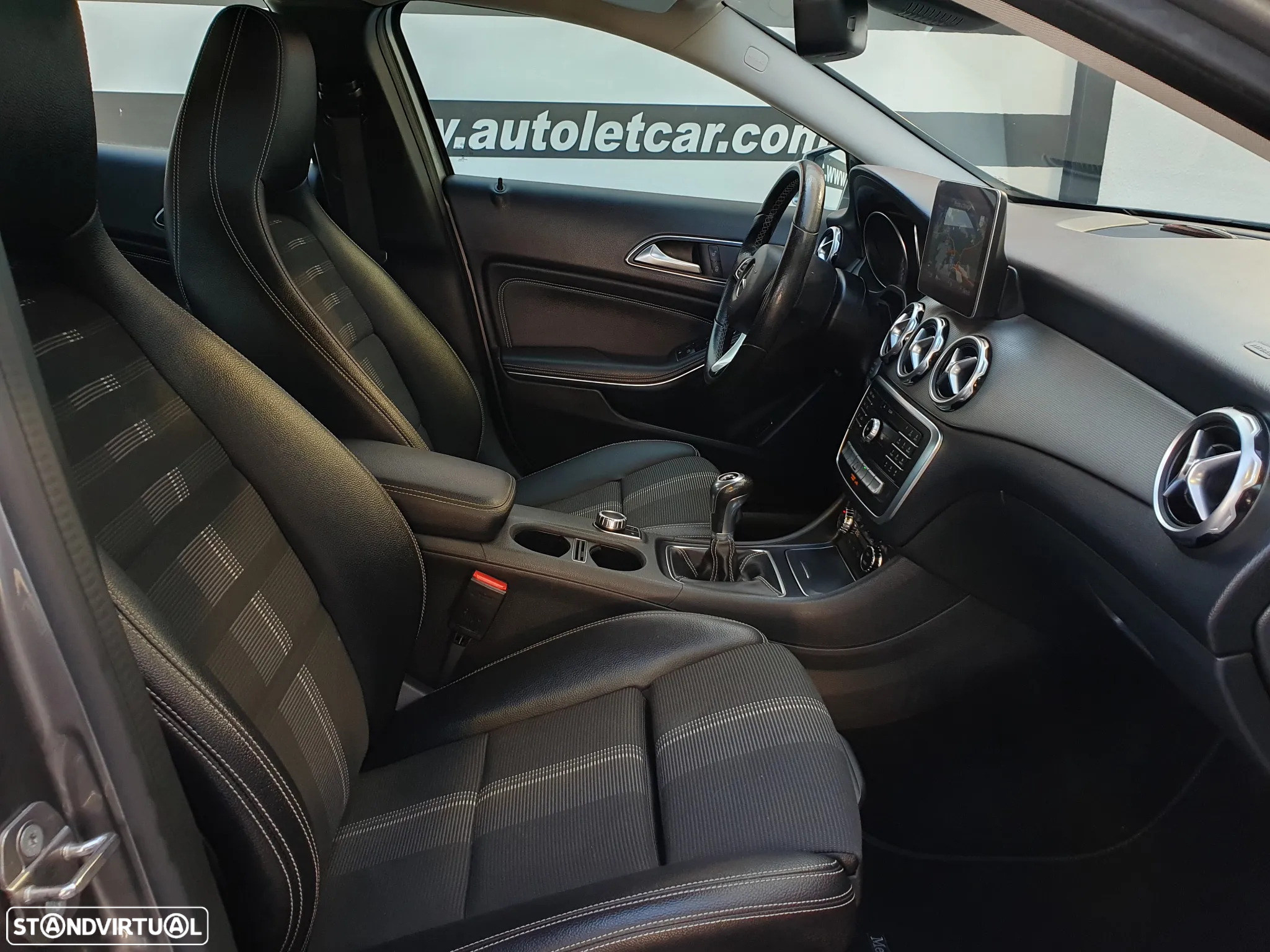 Mercedes-Benz GLA 200 (CDI) d Urban - 4