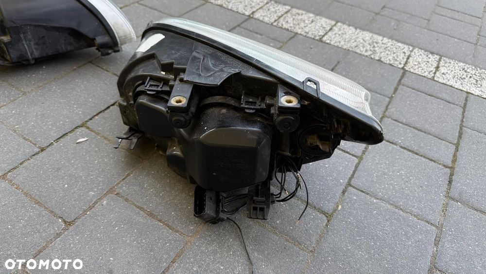 Lampa przód Lewa Prawa Ford Focus II Europa Xenon 2004-2011 - 8