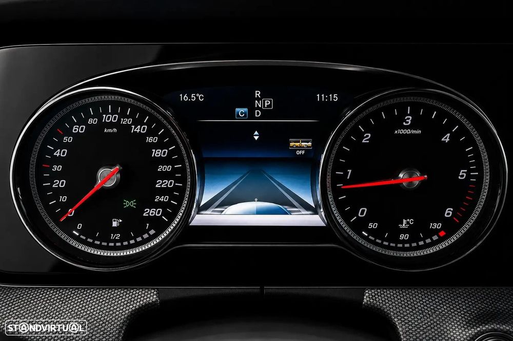 Mercedes-Benz E 220 d AMG Line - 22