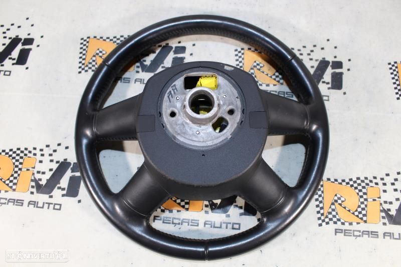 Volante Audi A4 (8K2, B8)  Volante Audi A3 8P / A4 B6 B7 B8 / A5 8T / - 8