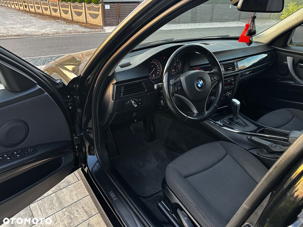 BMW Seria 3 - 30