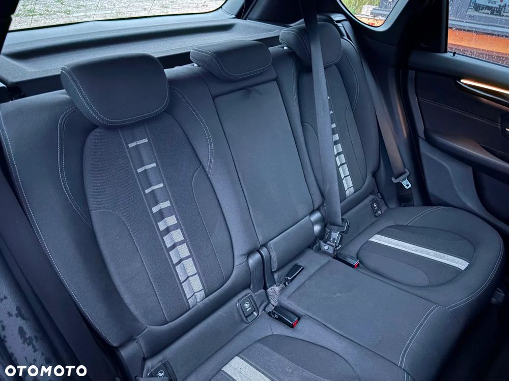 BMW Seria 2 218i Sport Line - 12