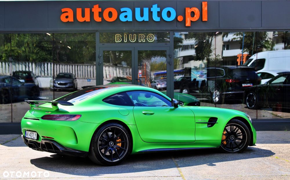 Mercedes-Benz AMG GT R - 6