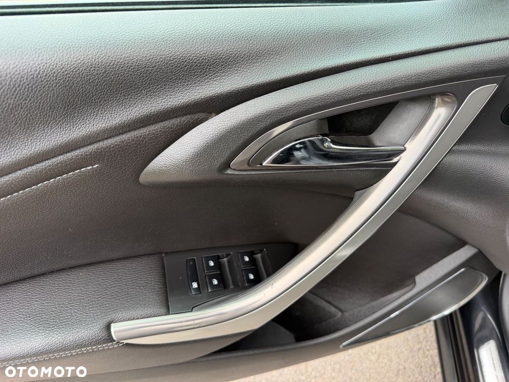 Opel Astra 1.4 T Essentia - 13