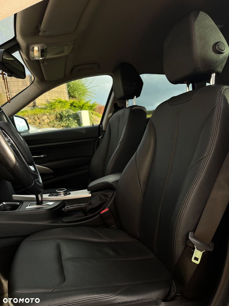 BMW Seria 3 - 12
