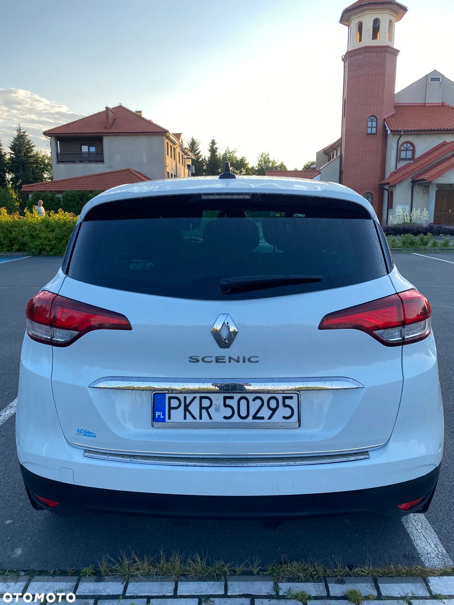 Renault Scenic 1.6 dCi Bose - 4