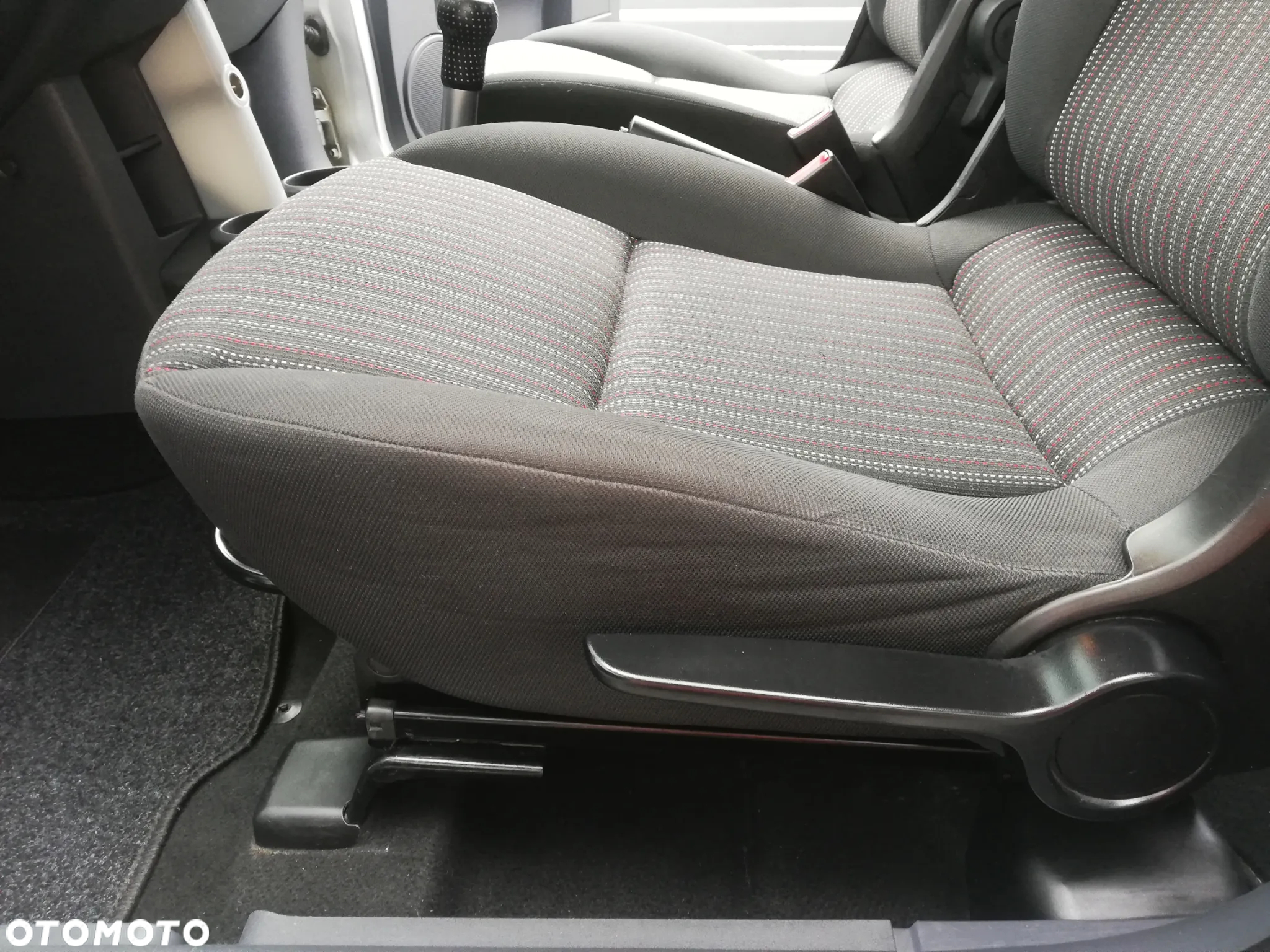 Mitsubishi Colt 1.3 Inform Edition Gold - 30