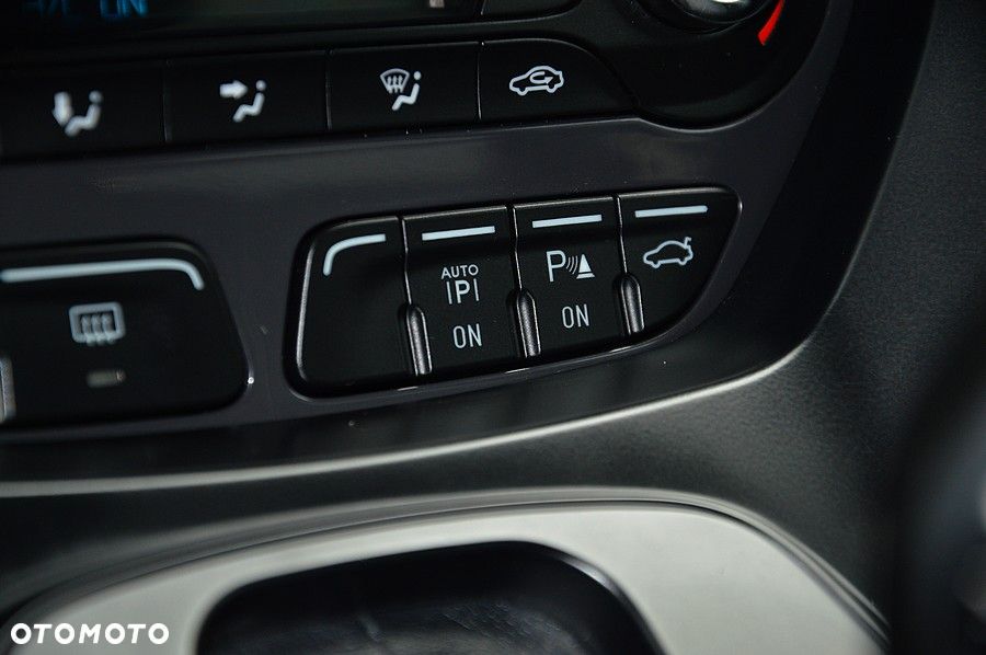 Ford Kuga 2.0 TDCi Individual MPS6 - 34