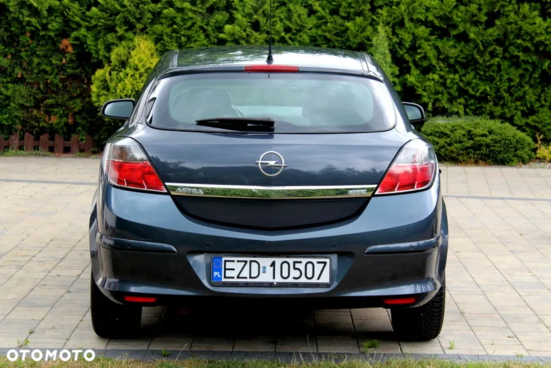 Opel Astra GTC 1.6 Edition 111 Jahre - 18