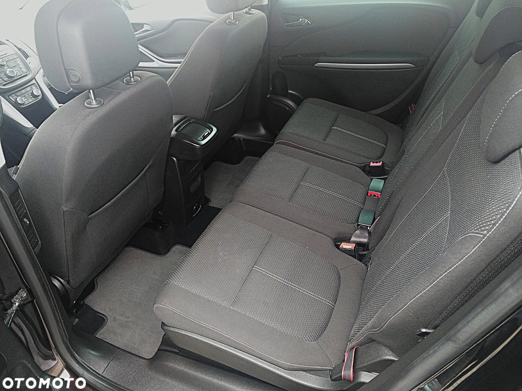 Opel Zafira - 14