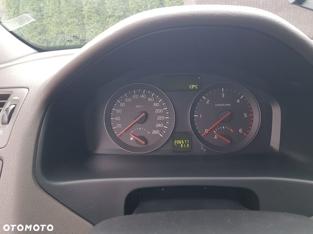 Volvo S40 2.0D Momentum - 10