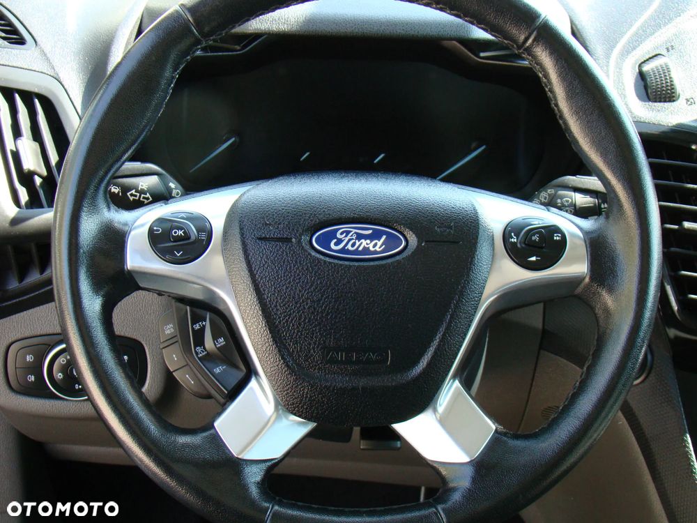Ford Tourneo Connect Gr 1.5 TDCi Titanium PowerShift - 24