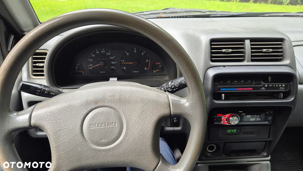 Suzuki Vitara 2.0 HDi - 13