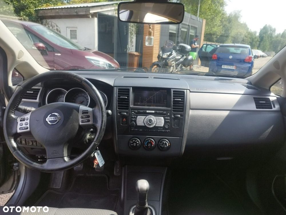 Nissan Tiida - 9