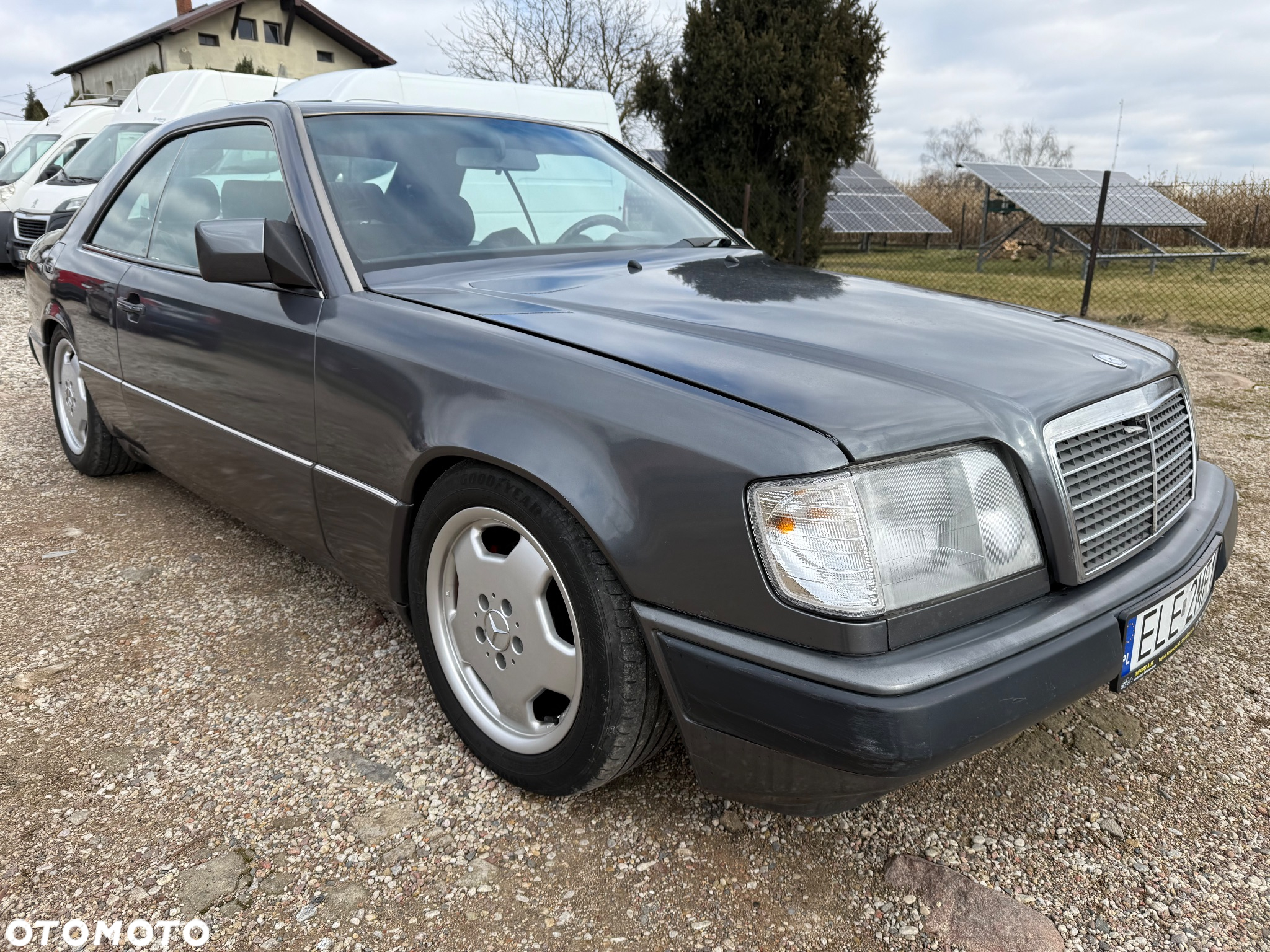 Mercedes-Benz Klasa E 200 - 2