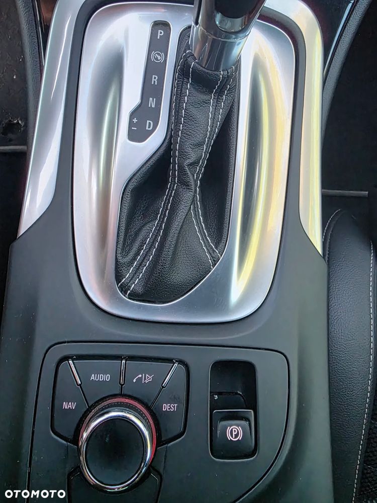 Opel Insignia 2.8 T V6 OPC - 14