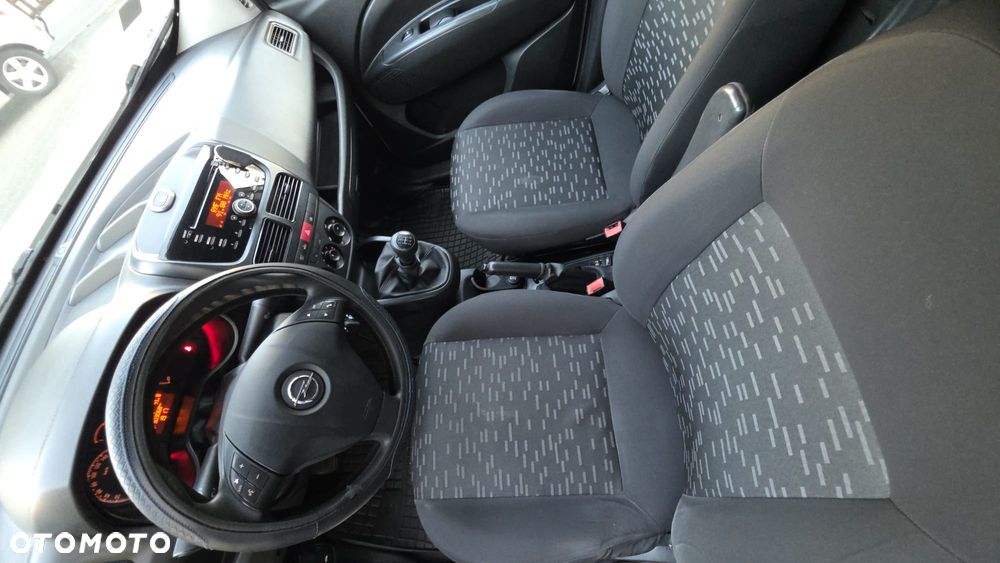 Fiat Doblo - 19