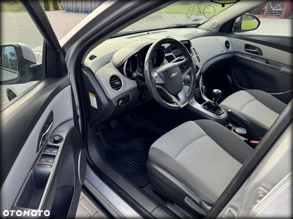Chevrolet Cruze 1.6 Base - 7