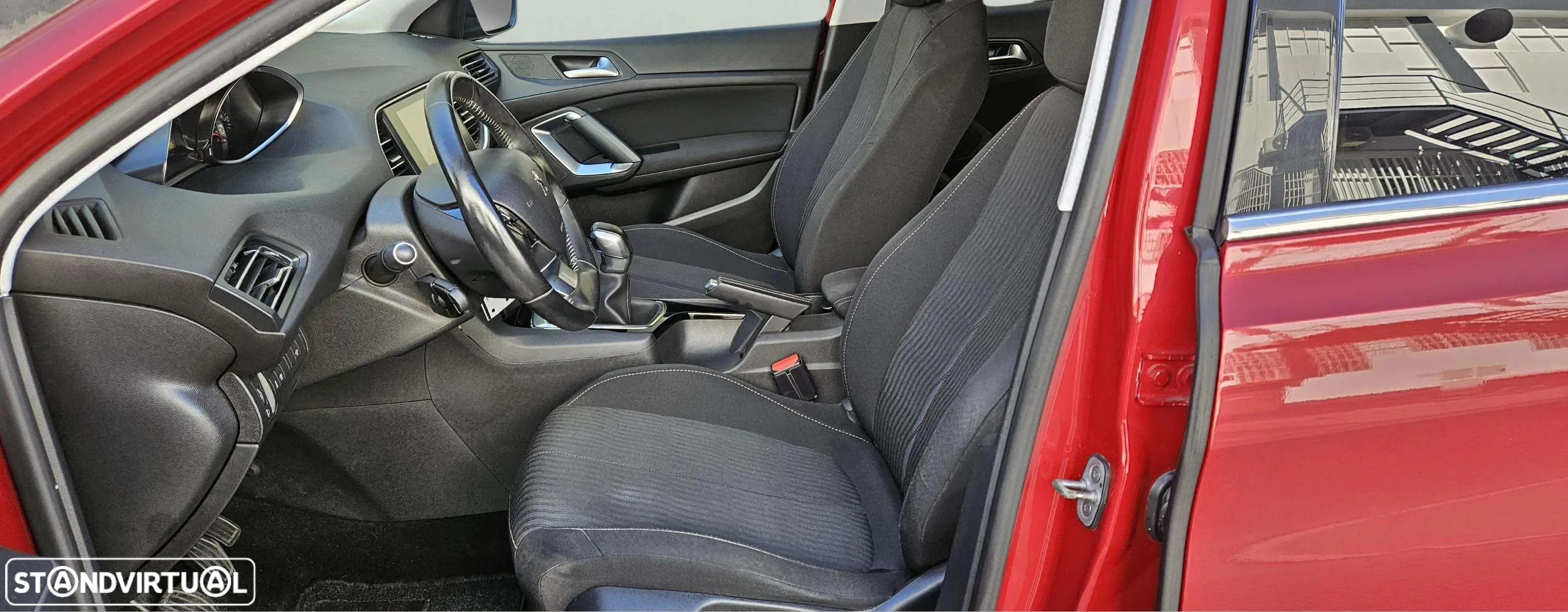 Peugeot 308 1.2 PureTech Style - 11