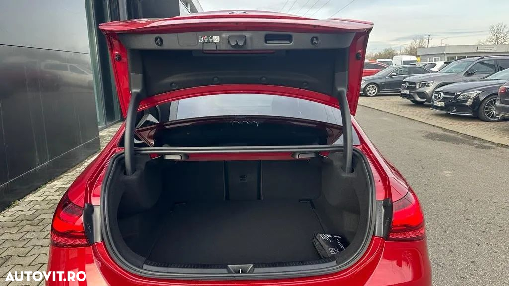 Mercedes-Benz A - 13