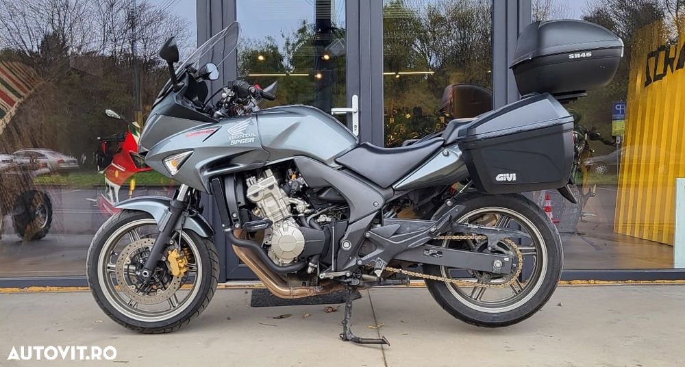 Honda CBF 600S - 9