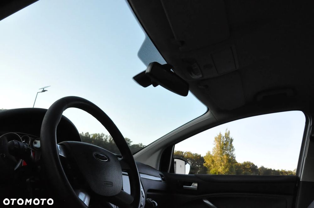 Ford Kuga 2.0 TDCi 4WD Titanium - 26