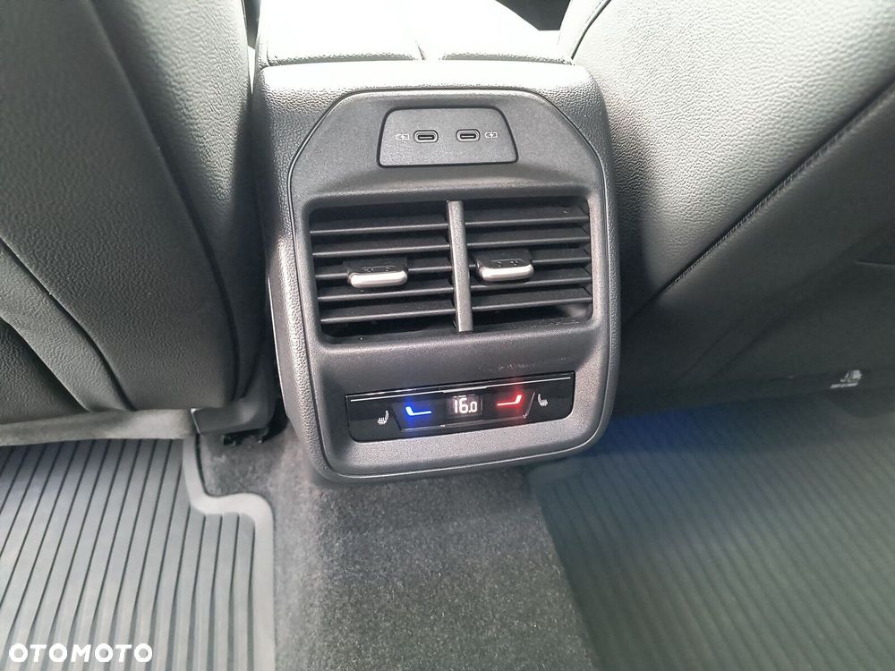 Skoda Superb 2.0 TSI L&K DSG - 26