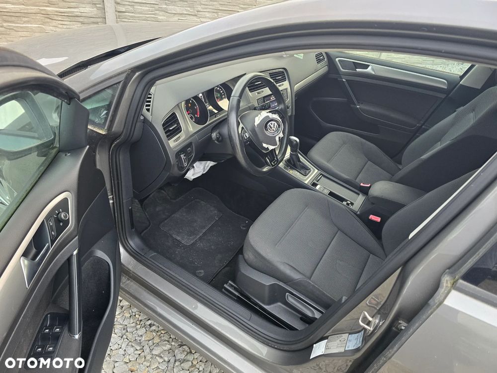 Volkswagen Golf 1.6 TDI BlueMotion Technology DSG Comfortline - 12