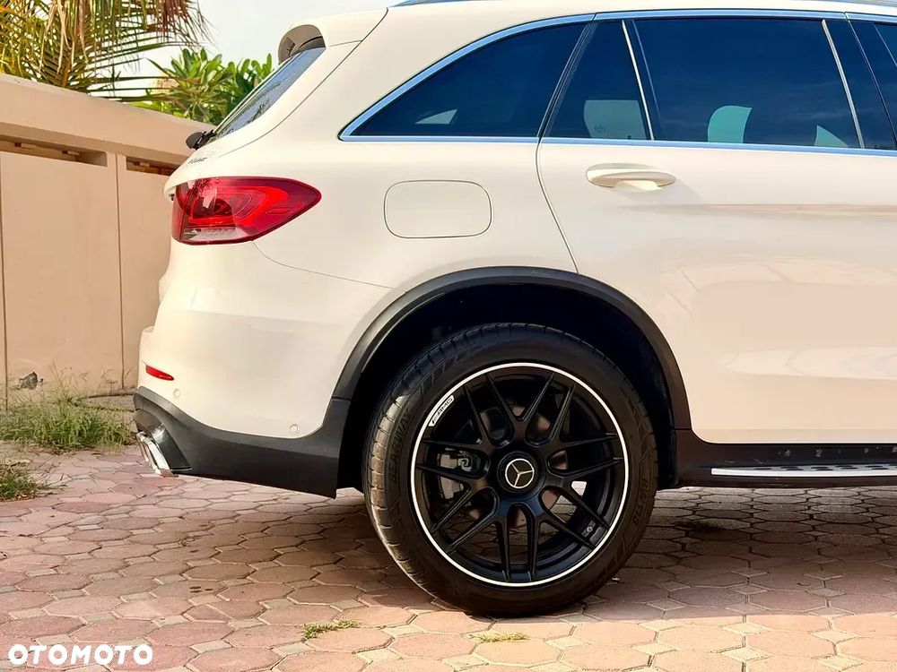 Mercedes-Benz GLC 300 4Matic 9G-TRONIC - 4