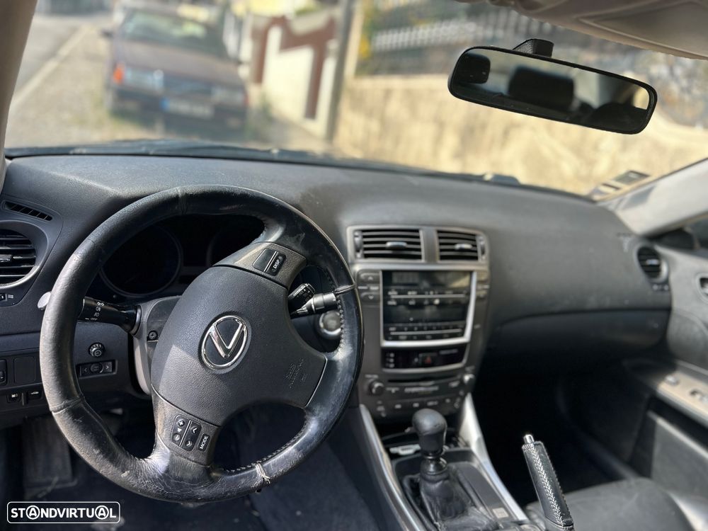 Lexus IS 220 d Base 13 - 9