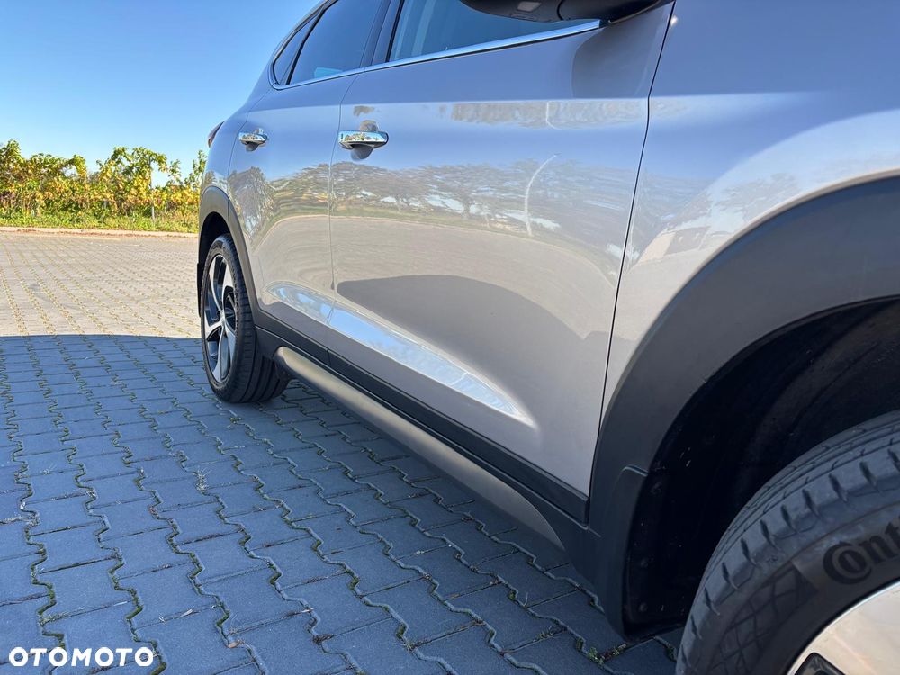 Hyundai Tucson 2.0 CRDI BlueDrive Style 2WD - 5